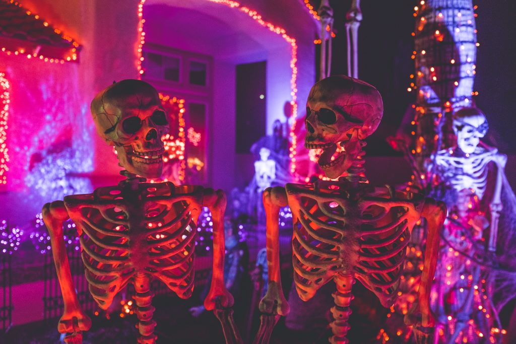 how to celebrate halloween on a budget