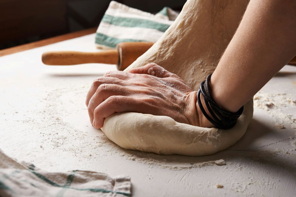 how to make homemade pizza dough