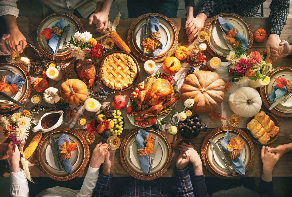 10 smart ways to save money on thanksgiving costs